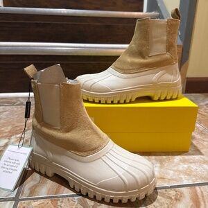 Diemme Balbi Chelsea Duck Boots Suede Size 39 /9 Beige Tan Winter Rain Snow